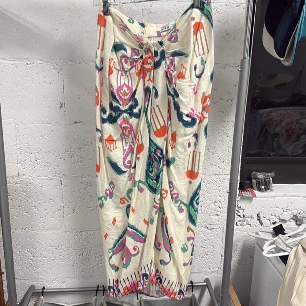 Zara Linen Floral Skirt - Size Medium High Waist